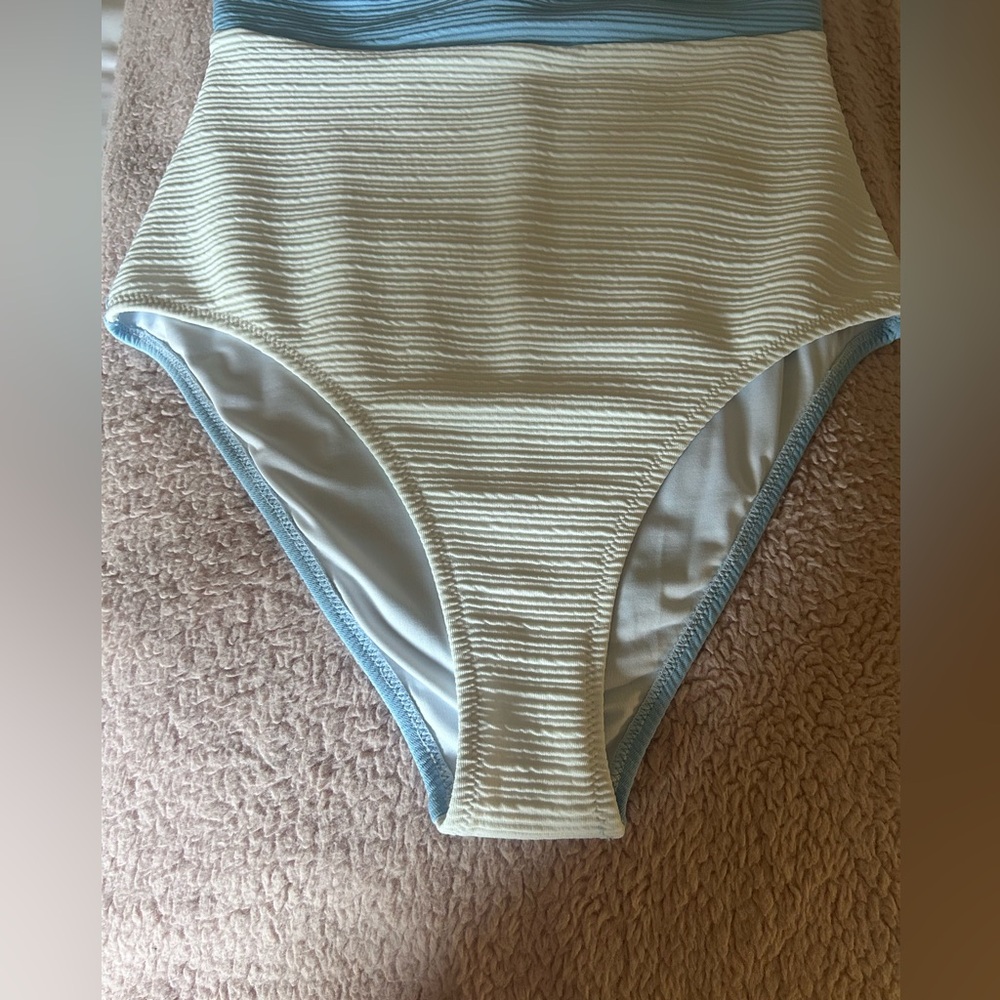 Cupshe Color block Bathing Suit - Picture 5 of 13